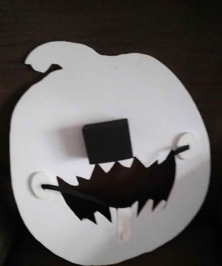Photo of free Halloween š Mask or Decoration (Bewbush RH11) #2