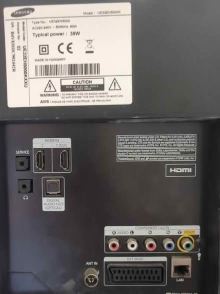 Photo of free TV with Horizontal lines (Chapel Allerton LS7) #3