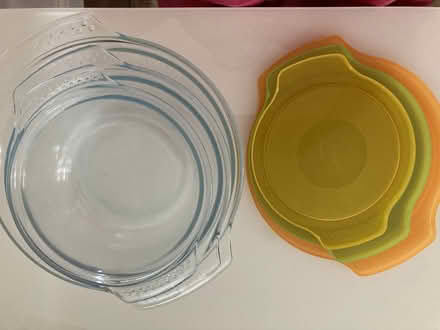 Photo of free Pyrex Casseroles (Apsley End SG5) #1