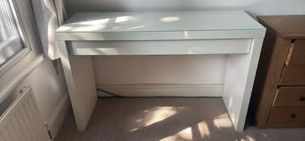 Photo of free Dressing table with glass top (Fulham SW6) #2