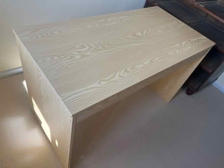 Photo of free Desk (Corsham SN13) #1