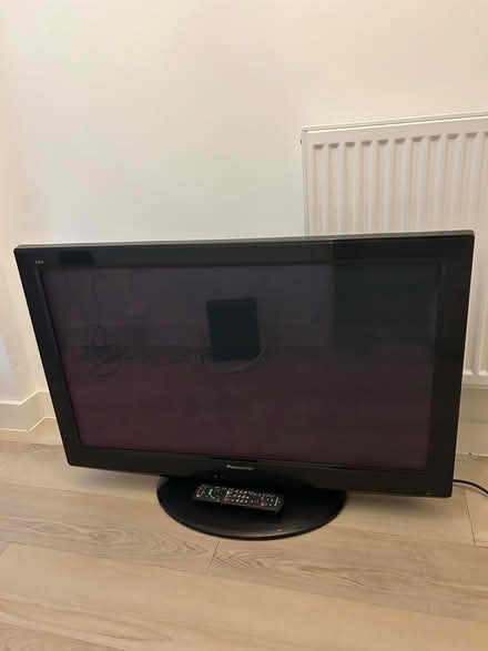 Photo of free Television (The Level BN1) #2