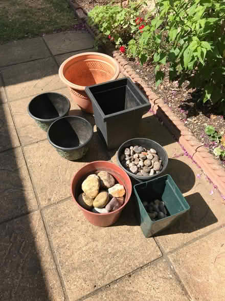 Photo of free Garden pots and pebbles (Braintree CM7) #1