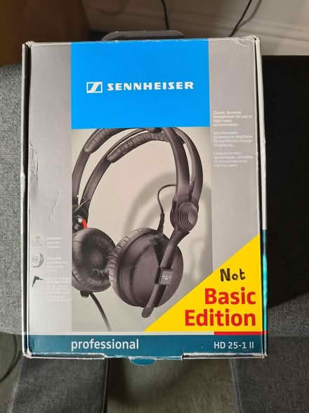 Photo of free Sennheiser professional headphones (Halton LS15) #3