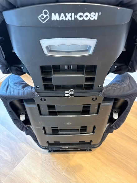 Photo of free Child Car Seat (Emsworth PO10) #3