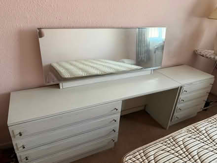 Photo of free White dressing table with mirror (Dagenham RM9) #1