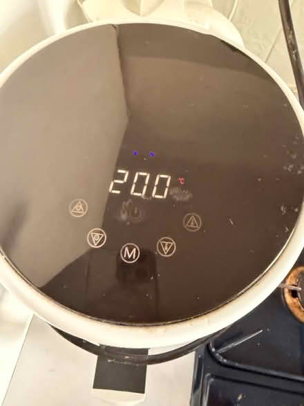 Photo of free Air fryer (CR4 4HG) #2