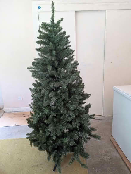 Photo of free Artificial christmas tree (Parkstone) #2