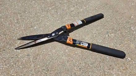 Photo of free Fiskar Garden Sheers (River Hill) #2
