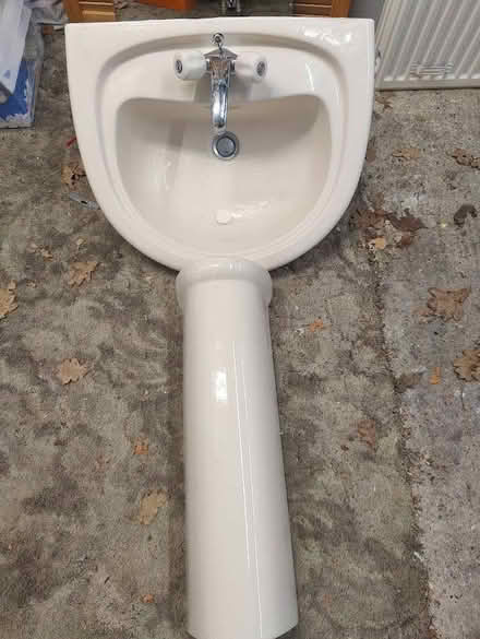 Photo of free Bathroom basin, pedestal & taps (Dedworth SL4) #1