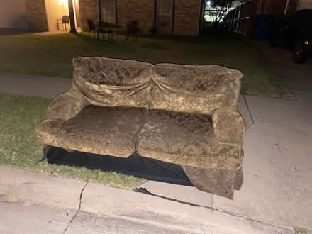 Photo of free Love seat on Yager (The colony, TX) #1