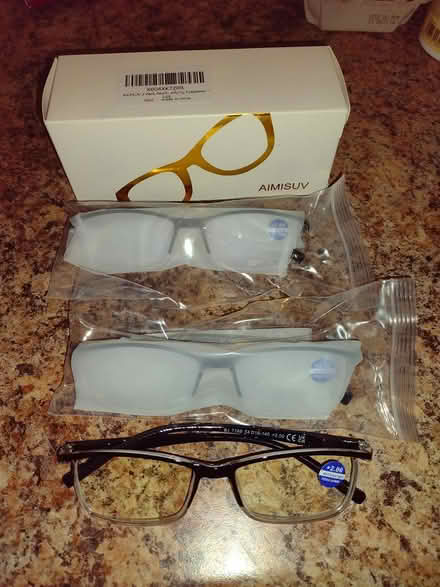 Photo of free 3 Brand New Pairs of Readers +2.00 (Near Goodwood Museum & Gardens) #1