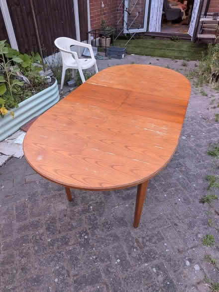 Photo of free Extendable dining table (Chester Road M15) #3