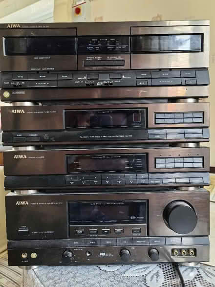 Photo of free AIWA hifi system with speaker and remote control (Trimley St Martin IP11) #1