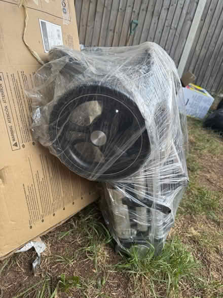 Photo of free Mama’s and Papas Pram (Dagenham RM9) #2