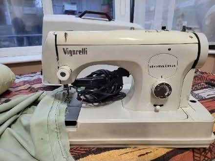 Photo of free Vintage Italian Sewing Machine NEEDS REPAIR (Kentish Town NW5) #2