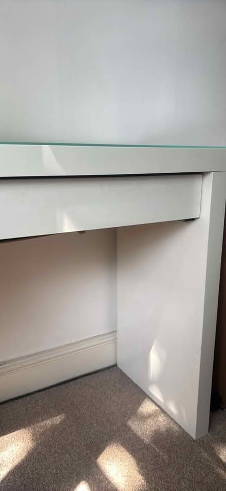 Photo of free Dressing table with glass top (Fulham SW6) #3