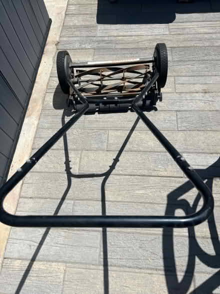 Photo of free push mower (San Pedro.) #2