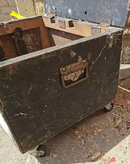 Photo of free Old Wooden Box on Wheels (Kings Sutton OX17) #3