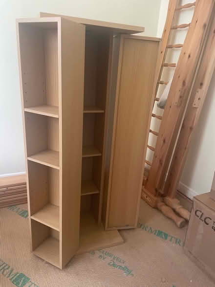 Photo of free CD rack. (Otham ME15) #2