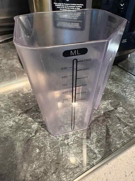Photo of free Measuring jug (Belle Vale L25) #1
