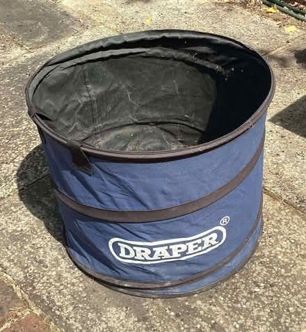 Photo of free pop-up garden bag (Chalfont St Giles HP8) #1