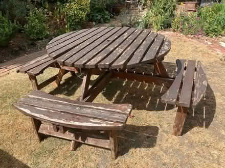 Photo of free 8 Seat garden bench - needs work (caversham rg4 7se) #1