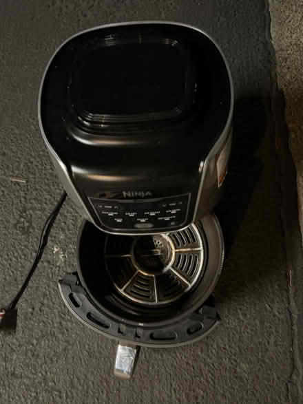Photo of free Ninja Max Air Fryer (1089 West Olive Avenue) #4