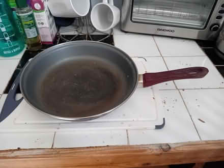 Photo of free Frying pan (Kingsholm GL1) #1