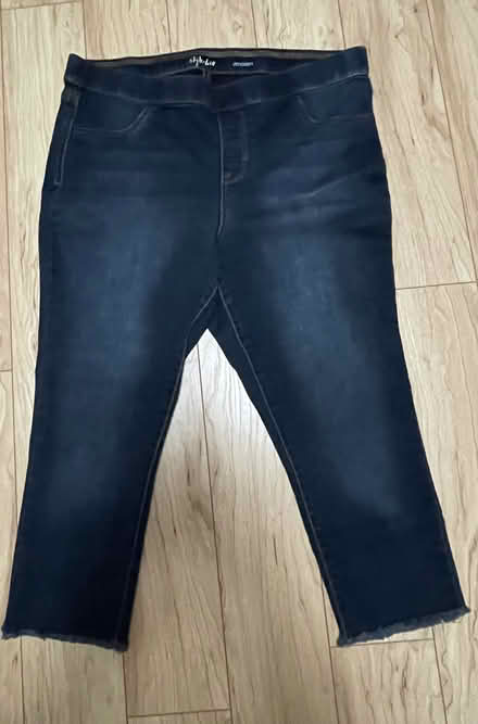 Photo of free Women Pants (large, 12/14) (Sunnyvale Community Center) #4