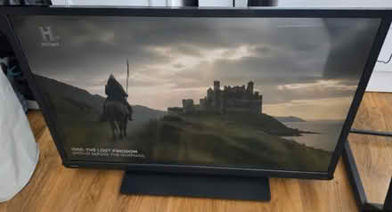 Photo of free 40” Toshiba TV, Bush Sound Bar, Stand + Remotes – Excellent (Talbot Village BH10) #1