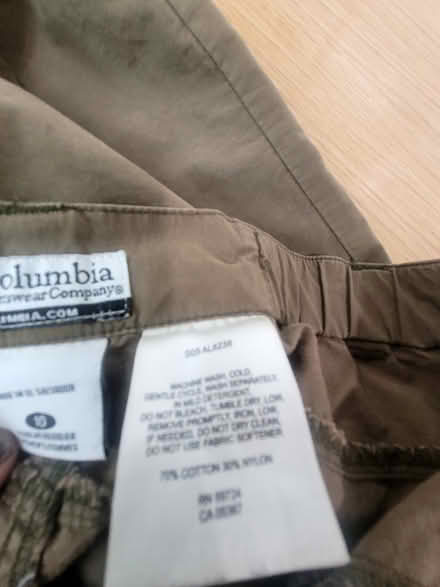 Photo of free Women's Columbia Size 10 Pants (Upper East Side) #4