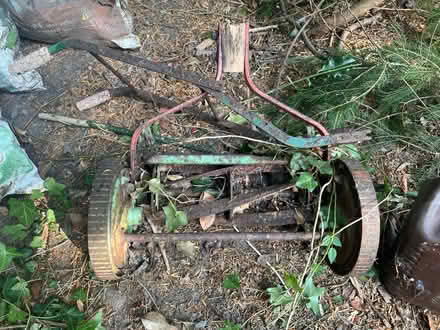 Photo of free Lawn mower head (Tunbridge wells TN4) #1