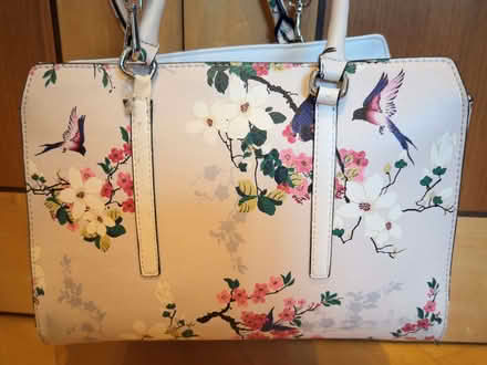 Photo of free Guess handbag - Flowery (Clerkenwell WC1X) #2