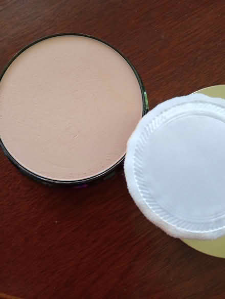 Photo of free Max Factor crème puff (Priory Village RH15) #2