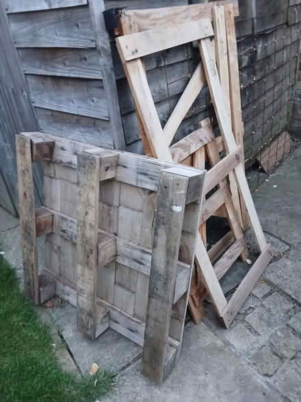 Photo of free Pallet and pallet sides (Arlesey) #1