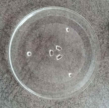 Photo of free MIcrowave glass 12in diameter (Etobicoke (Kipling /Eglinton)) #1