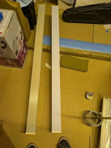 Photo of free 2 No. 4' Flourescent Fittings (Orpington BR6) #1