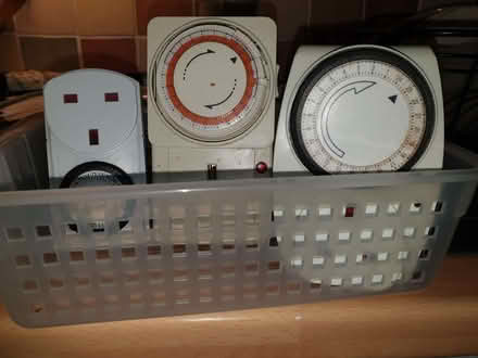 Photo of free Manual Timer switches & extension leads (Teversham CB1) #1