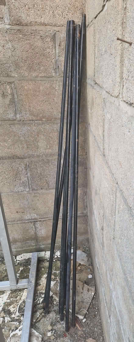 Photo of free Metal poles/tubes (Cricket Road OX4) #1
