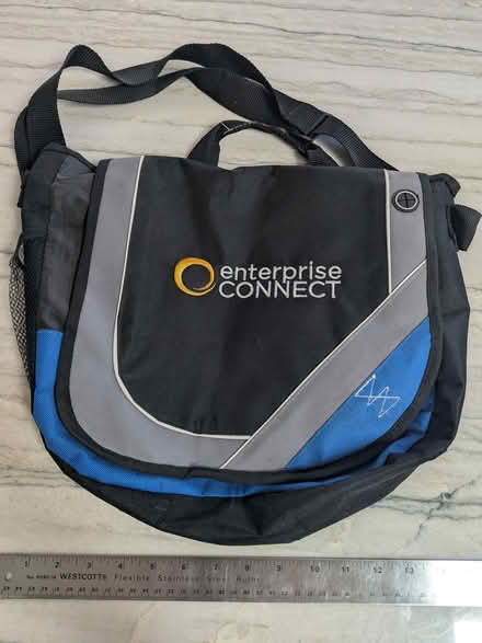 Photo of free Shoulder bag (94040) #1