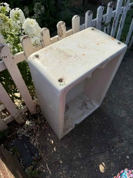 Photo of free Original Belfast sink (Penge BR3) #4