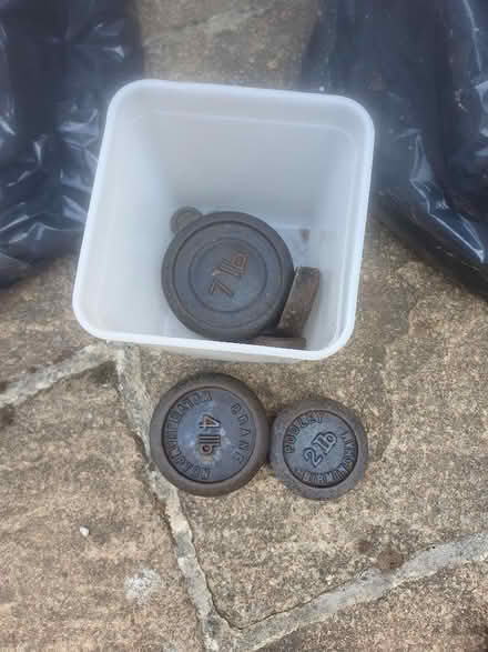 Photo of free A set of weights in lbs for an old fashioned scales set. (Marston OX3) #1