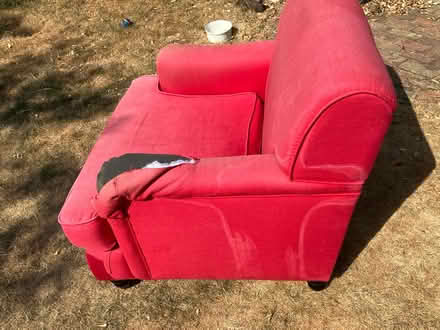 Photo of free love seat armchair (Shepherds Bush W12 9HS) #2