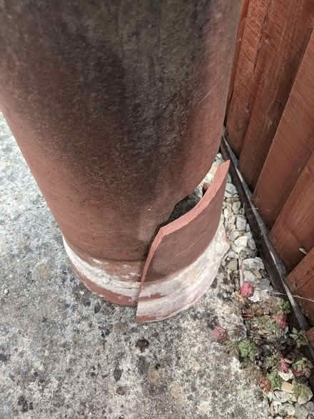 Photo of free Clay Chimney Pot (Horspath OX33) #2