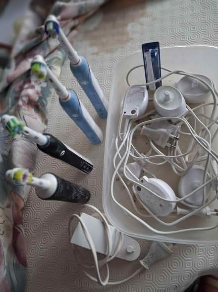 Photo of free Electric tooth brushes (Styvechale, Coventry CV3) #1