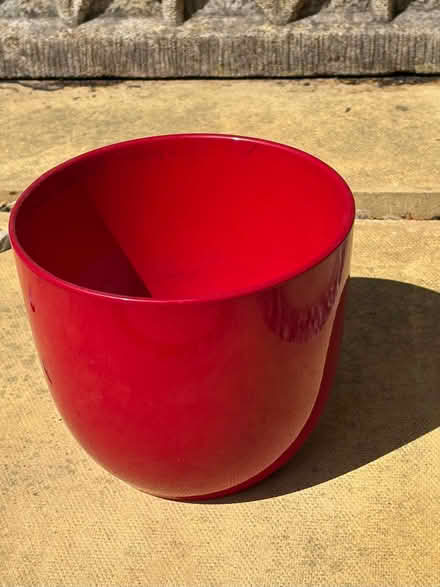 Photo of free Selection of red vases//bowls (Lancaster Vale LA1) #4
