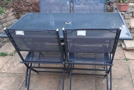 Photo of free Garden table and 4 chairs (Bradville MK13) #4