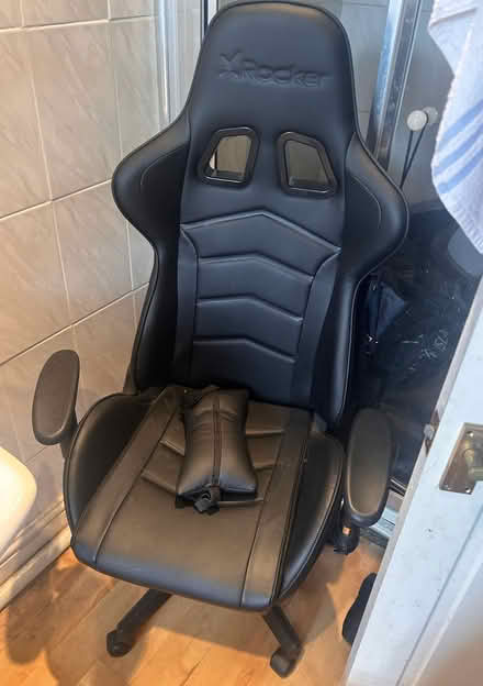 Photo of free Black gaming/office chair (Leigh WN7) #1