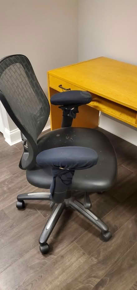 Photo of free Oak Desk (Pelham, NH) #3